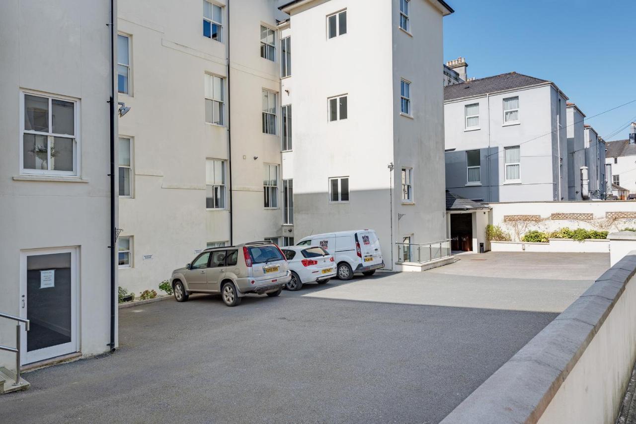 Strathmore House Apartments Plymouth Buitenkant foto